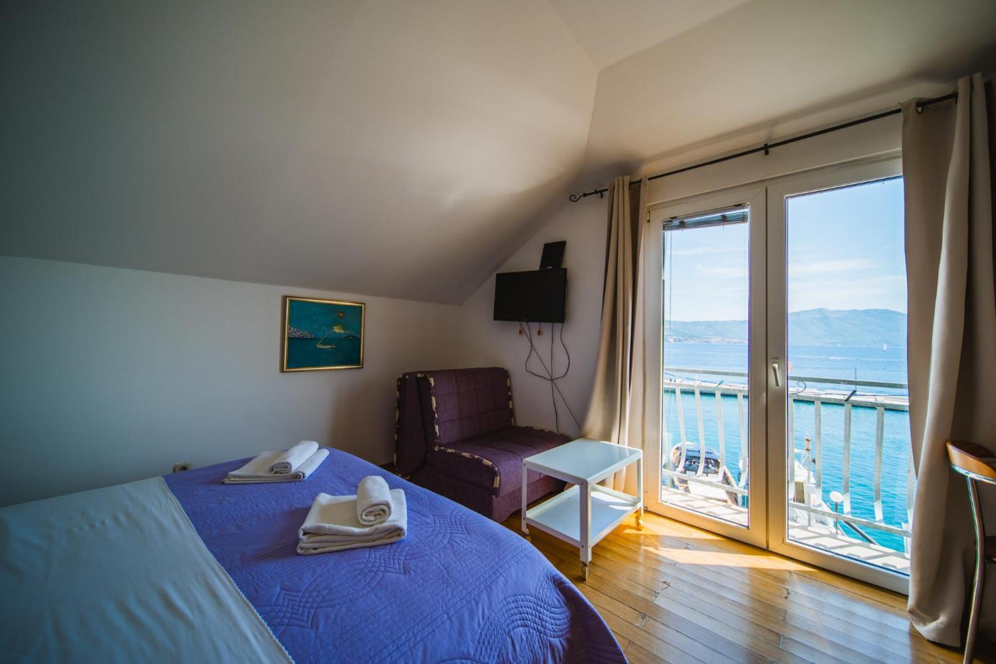 Apartments And Rooms Denoble Korcula Town Exterior foto