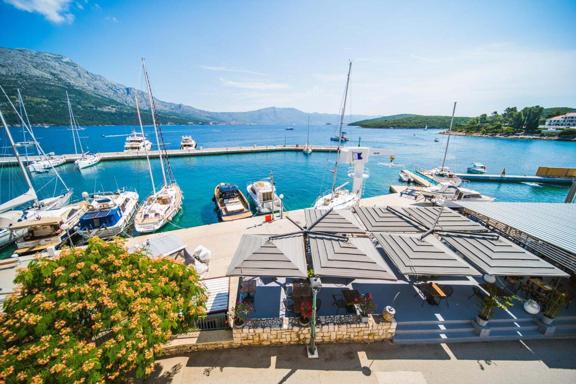 Apartments And Rooms Denoble Korcula Town Exterior foto